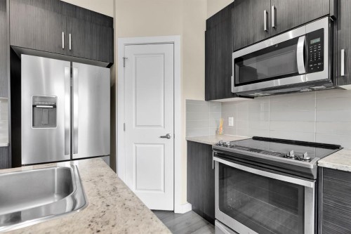 249 Sage Hill Grove Nw, Calgary, AB - Indoor Photo Showing Kitchen