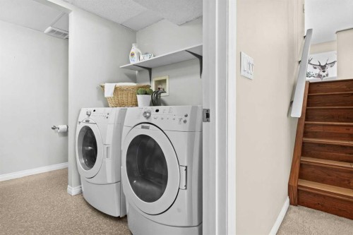 7715 67 Avenue Nw, Calgary, AB - Indoor Photo Showing Laundry Room