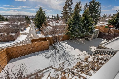 7715 67 Avenue Nw, Calgary, AB - Outdoor
