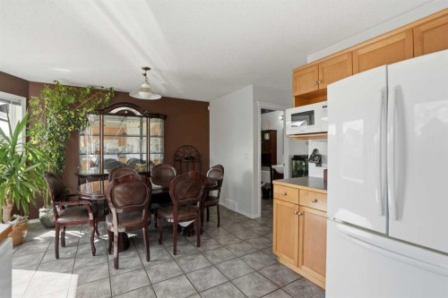 155 Tarington Green Ne, Calgary, AB - Indoor Photo Showing Dining Room
