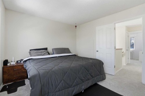155 Tarington Green Ne, Calgary, AB - Indoor Photo Showing Bedroom