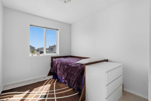 155 Tarington Green Ne, Calgary, AB - Indoor Photo Showing Bedroom
