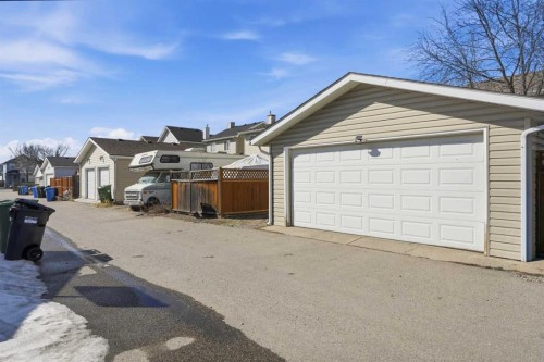 155 Tarington Green Ne, Calgary, AB - Outdoor