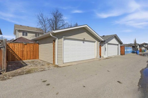 155 Tarington Green Ne, Calgary, AB - Outdoor
