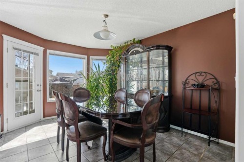 155 Tarington Green Ne, Calgary, AB - Indoor Photo Showing Dining Room