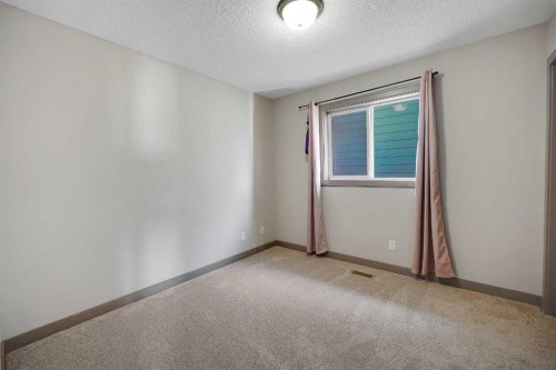 282 Pantego Terrace Nw, Calgary, AB - Indoor Photo Showing Other Room