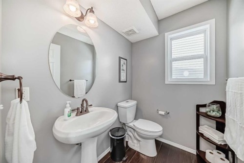 71 Covepark Rise Ne, Calgary, AB - Indoor Photo Showing Bathroom