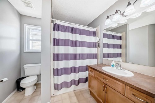 71 Covepark Rise Ne, Calgary, AB - Indoor Photo Showing Bathroom