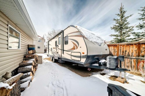 71 Covepark Rise Ne, Calgary, AB - Outdoor