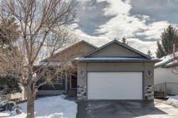6 Sheep River Crescent Okotoks, AB T1S 1N6