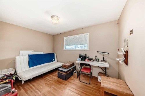 440 36 Avenue Nw, Calgary, AB - Indoor