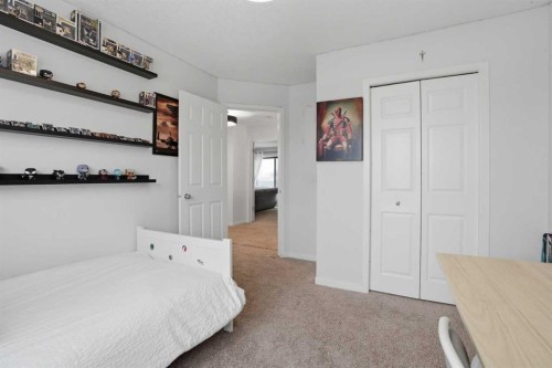 119 Prestwick Terrace Se, Calgary, AB - Indoor Photo Showing Bedroom