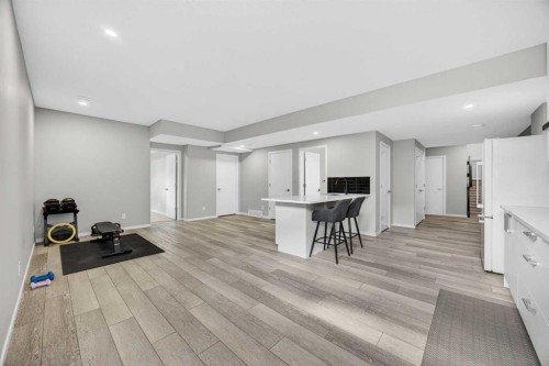 73 Yorkstone Heath Sw, Calgary, AB - Indoor