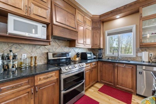 115 Kincora View Nw, Calgary, AB - Indoor Photo Showing Kitchen