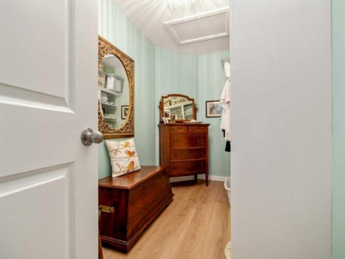 318 Whispering Way, Vulcan, AB - Indoor Photo Showing Other Room