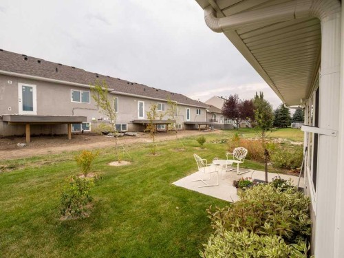 318 Whispering Way, Vulcan, AB - Outdoor With Exterior