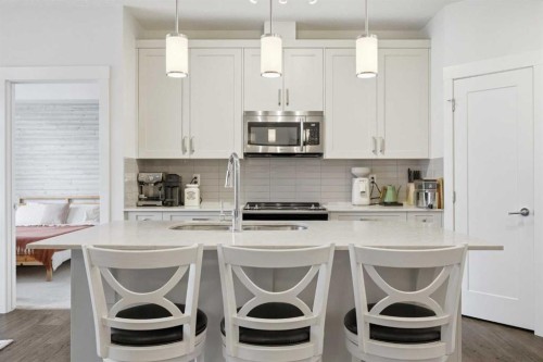104-20 Walgrove Walk Se, Calgary, AB - Indoor Photo Showing Kitchen