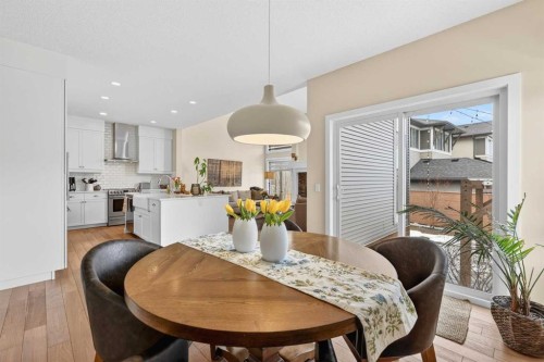 204 Walden Landing Se, Calgary, AB - Indoor Photo Showing Dining Room