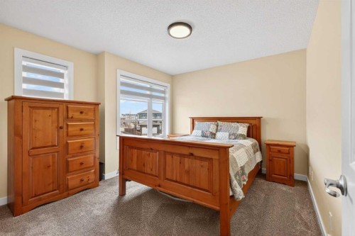 204 Walden Landing Se, Calgary, AB - Indoor Photo Showing Bedroom