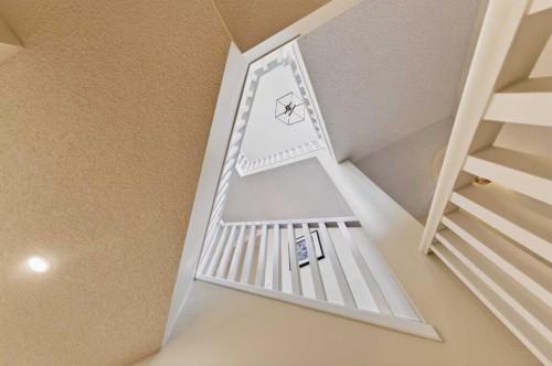 204 Walden Landing Se, Calgary, AB - Indoor Photo Showing Other Room