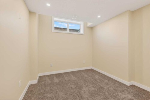 204 Walden Landing Se, Calgary, AB - Indoor Photo Showing Other Room