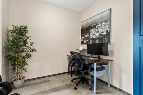 201 Pantego Road Nw, Calgary, AB - Indoor Photo Showing Office
