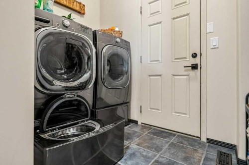 201 Pantego Road Nw, Calgary, AB - Indoor Photo Showing Laundry Room
