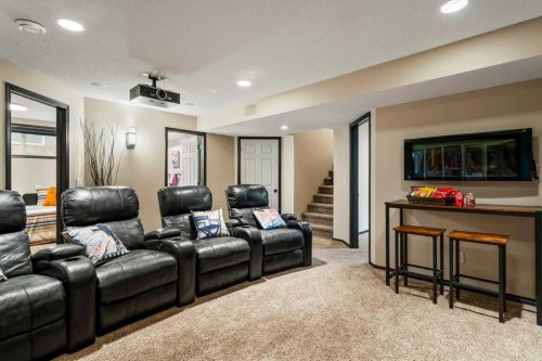 201 Pantego Road Nw, Calgary, AB - Indoor Photo Showing Other Room