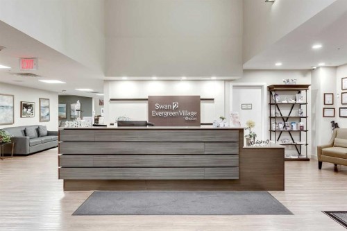 404-2635 Eversyde Avenue Sw, Calgary, AB - Indoor