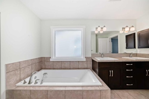 112 Chaparral Valley View Se, Calgary, AB - Indoor Photo Showing Bathroom