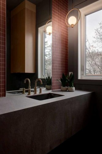 8812 33 Avenue Nw, Calgary, AB - Indoor Photo Showing Other Room