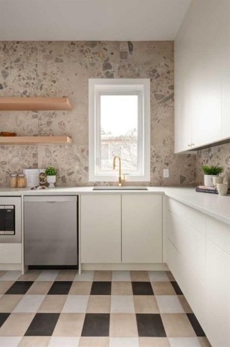 8812 33 Avenue Nw, Calgary, AB - Indoor Photo Showing Kitchen