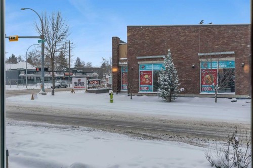 105-320 12 Avenue Ne, Calgary, AB - Outdoor