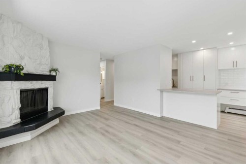 31-2414 14A Street  Calgary, AB T2T 3X3