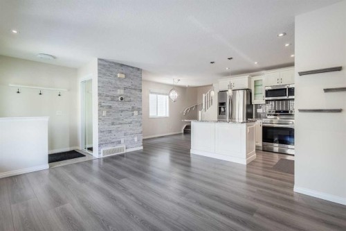271 Windford Crescent Sw, Airdrie, AB - Indoor Photo Showing Kitchen