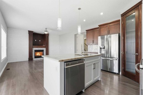 196 Evansborough Way Nw, Calgary, AB - Indoor Photo Showing Kitchen With Upgraded Kitchen