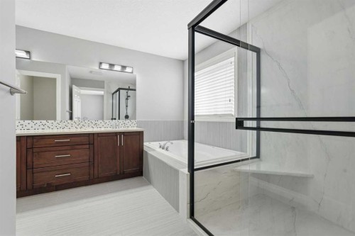 196 Evansborough Way Nw, Calgary, AB - Indoor Photo Showing Bathroom