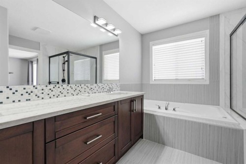 196 Evansborough Way Nw, Calgary, AB - Indoor Photo Showing Bathroom