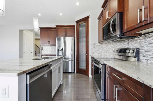 196 Evansborough Way Nw, Calgary, AB - Indoor Photo Showing Kitchen With Upgraded Kitchen