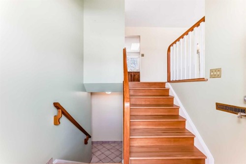 60 Huntham Road Ne, Calgary, AB - Indoor Photo Showing Other Room