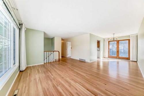 60 Huntham Road Ne, Calgary, AB - Indoor