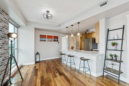 1701-836 15 Avenue, Calgary, AB - Indoor Photo Showing Kitchen