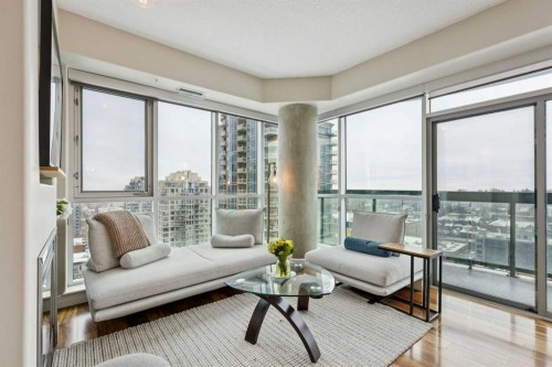 1701-836 15 Avenue, Calgary, AB - Indoor Photo Showing Living Room