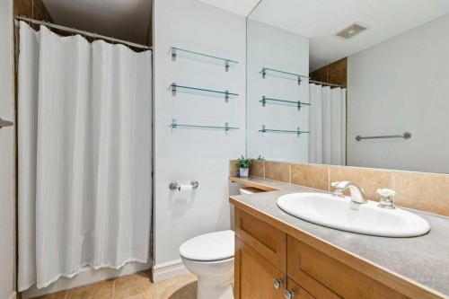 1701-836 15 Avenue, Calgary, AB - Indoor Photo Showing Bathroom