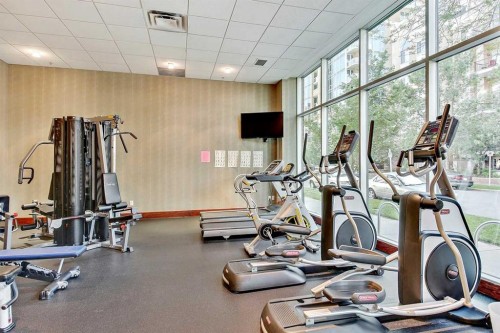 1701-836 15 Avenue, Calgary, AB - Indoor Photo Showing Gym Room