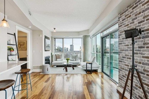 1701-836 15 Avenue, Calgary, AB - Indoor