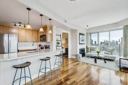 1701-836 15 Avenue, Calgary, AB - Indoor Photo Showing Kitchen With Upgraded Kitchen