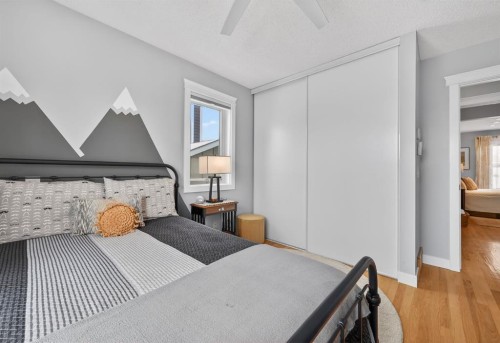 86 Inglewood Point Se, Calgary, AB - Indoor Photo Showing Bedroom