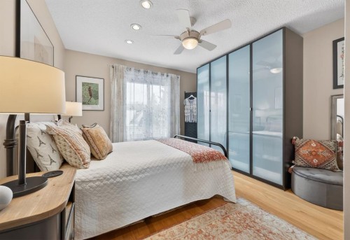 86 Inglewood Point Se, Calgary, AB - Indoor Photo Showing Bedroom