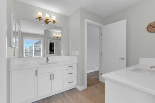 21 Masters Place Se, Calgary, AB - Indoor Photo Showing Bathroom